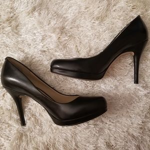 Black Platform Pumps